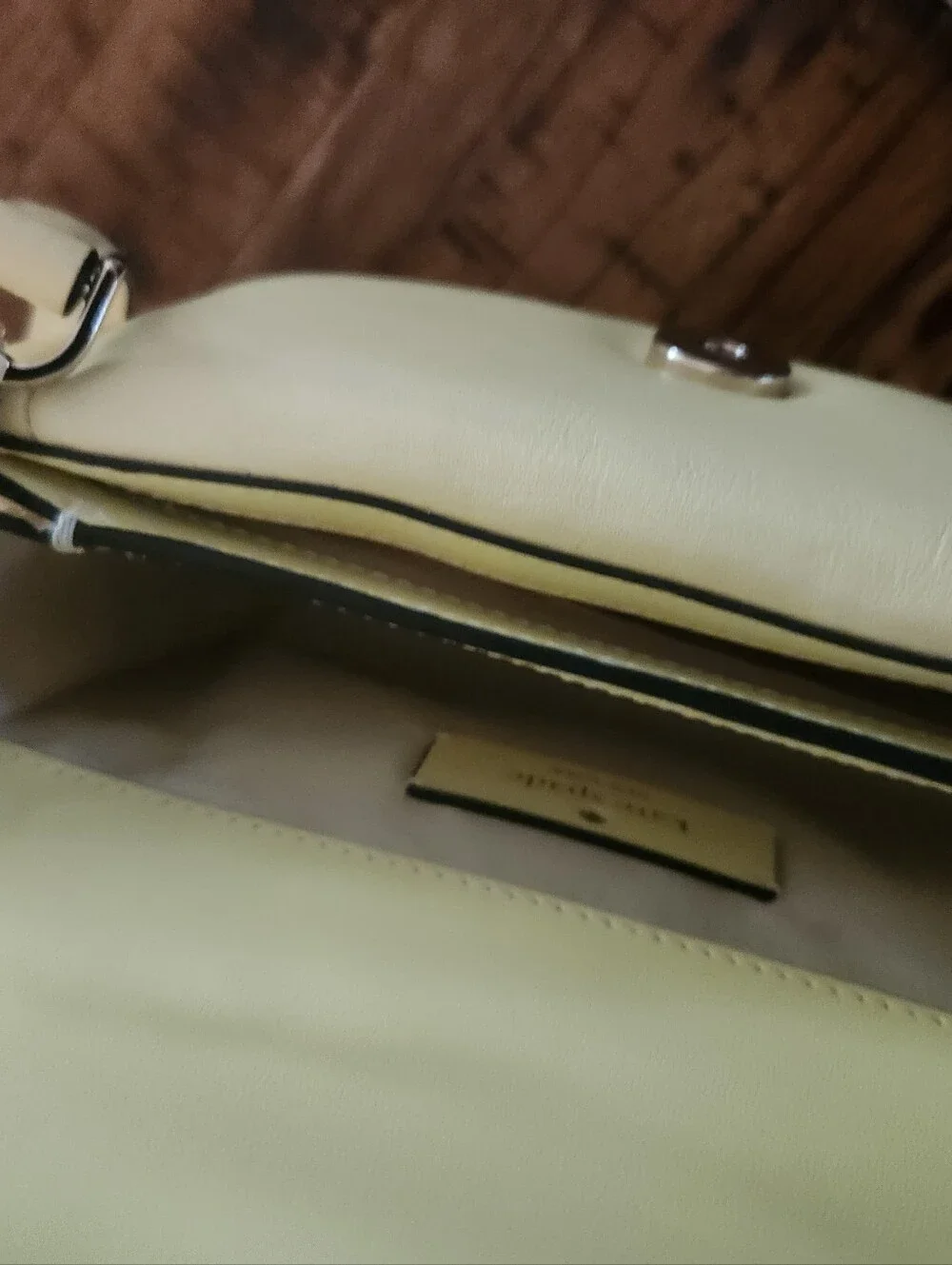 kate spade cream crossbody satchel with top handle w/dust Jacket